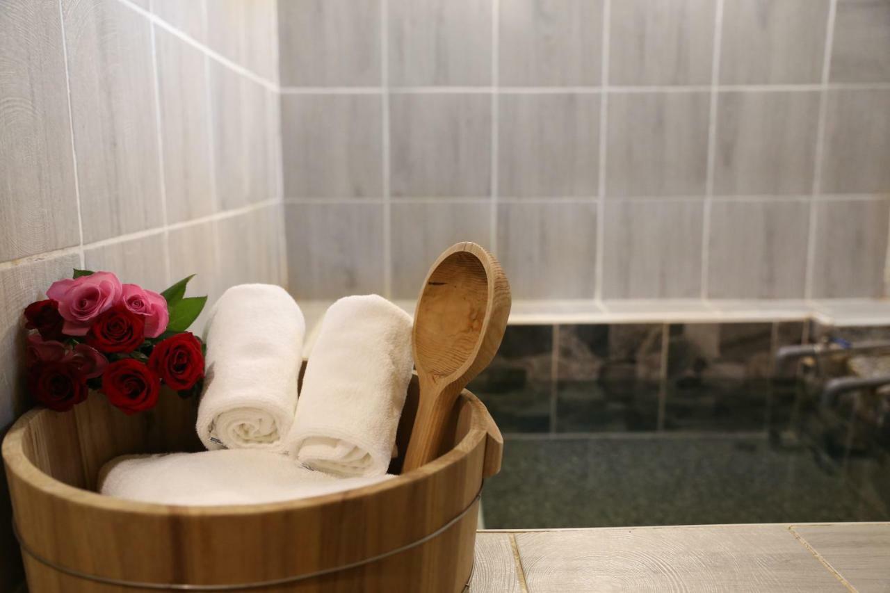 Meizhou Hot Spring Hotel溫泉商旅 Jiaoxi Extérieur photo